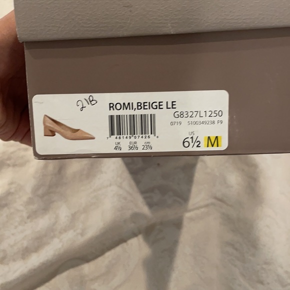 Franco Sarto shoes - Picture 7 of 7